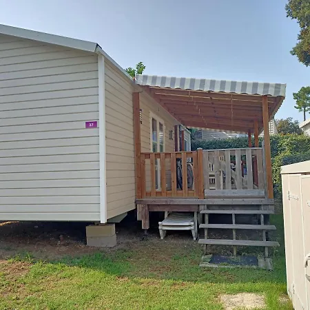 Kemp Ronce Les Bains Siblu Superbe Mobil Homme Et Terrasse Fermee La Tremblade