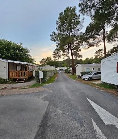 Ronce Les Bains Siblu Superbe Mobil Homme Et Terrasse Fermee *