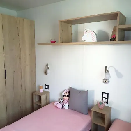 Ronce Les Bains Siblu Superbe Mobil Homme Et Terrasse Fermee Kemp *